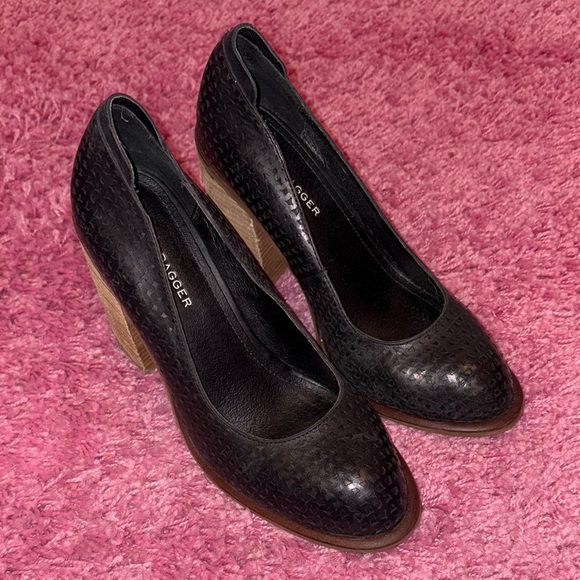 Kelsi Dagger Brooklyn Laser Cut Stacked Pumps - Picture 1 of 8